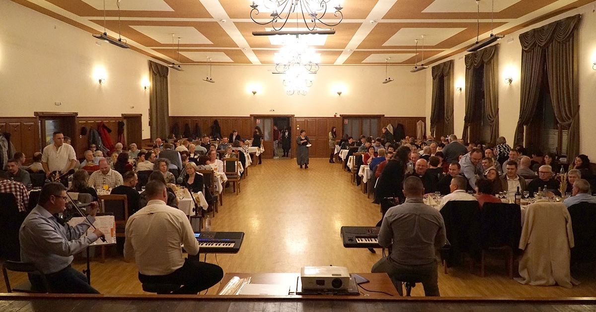 Vallásos lelkülettel a közösség szolgálatában